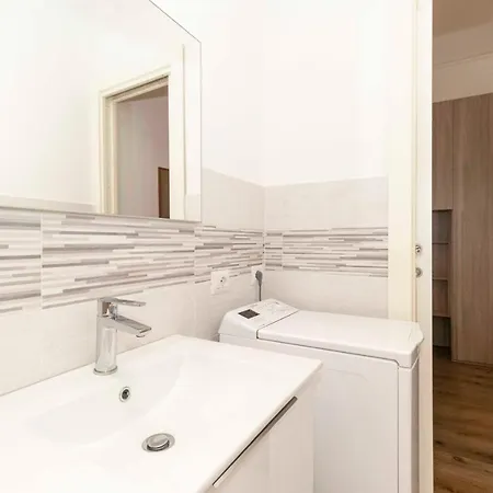 Apartment Porta Nuova & Parco Del Valentino Studio Turin